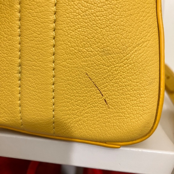 Authentic Givenchy Antigona - Picture 6 of 15